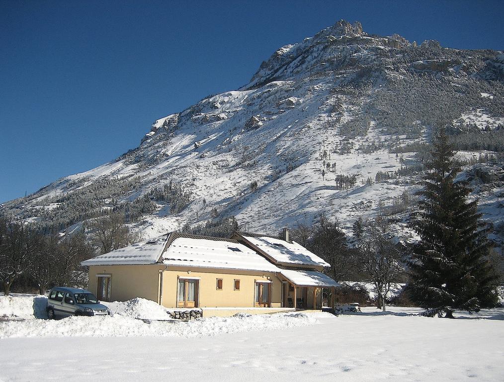 Chambres D'Hotes La Pierre D'Oran LʼArgentière-la-Bessée Zewnętrze zdjęcie