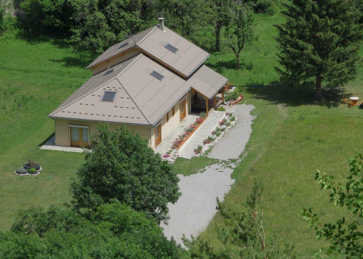 Chambres D'Hotes La Pierre D'Oran LʼArgentière-la-Bessée Zewnętrze zdjęcie